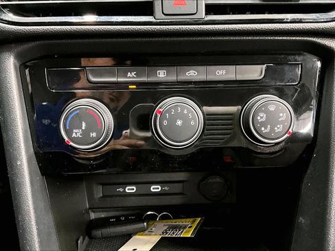 Used 2023 Volkswagen Taos S image 33