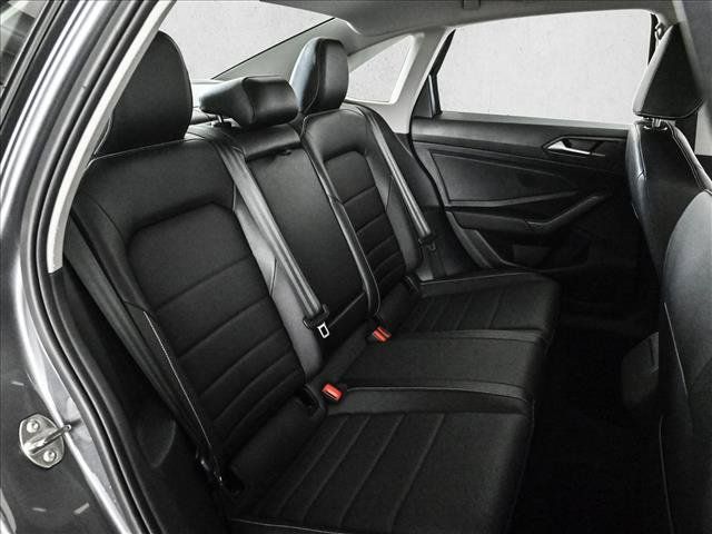 Used 2024 Volkswagen Jetta SE FWD image 20