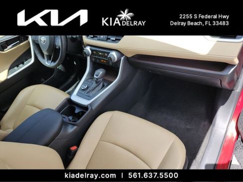 Used 2021 Toyota RAV4 Limited AWD/4WD image 12