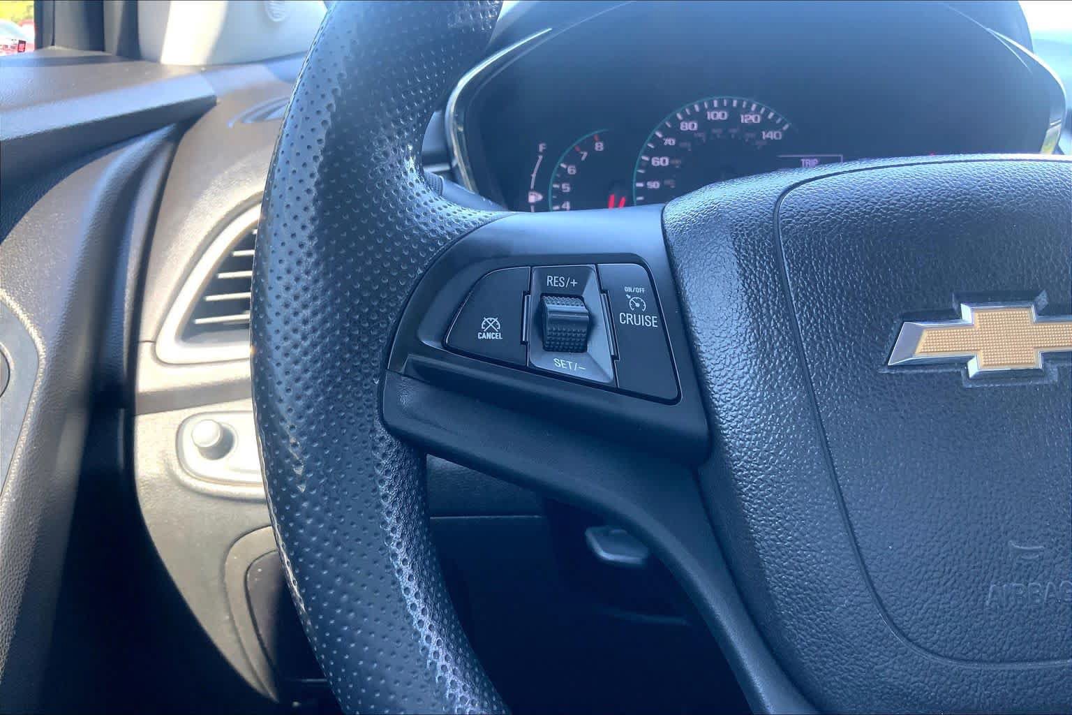 Used 2019 Chevrolet Trax LT FWD image 23