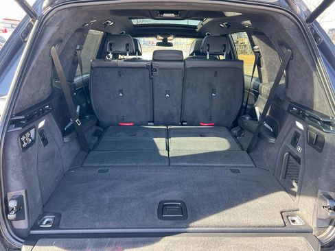 Used 2022 BMW X7 M50i image 30