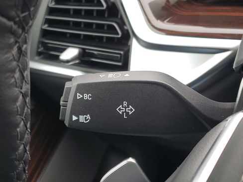 New 2026 BMW X7 xDrive40i w/ Premium Package image 14