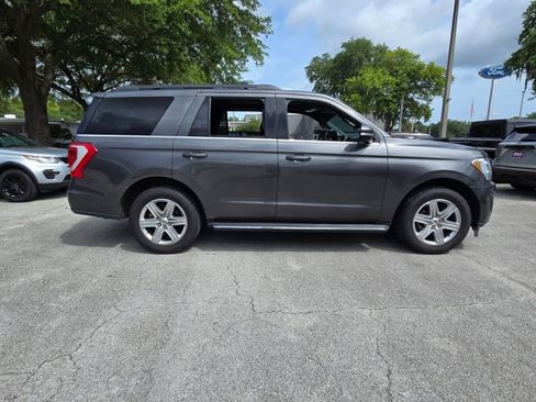 Used 2021 Ford Expedition XLT RWD image 4