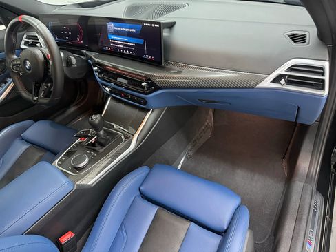 Used 2025 BMW M3 Sedan w/ Executive Package RWD image 9