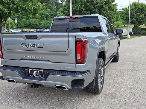 Used 2025 GMC Sierra 1500 Denali Ultimate AWD/4WD image 8