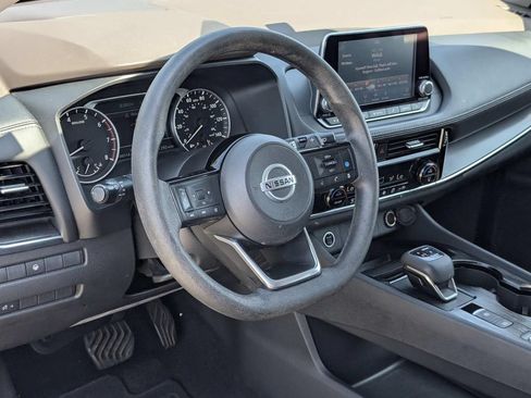 Used 2021 Nissan Rogue SV FWD image 17