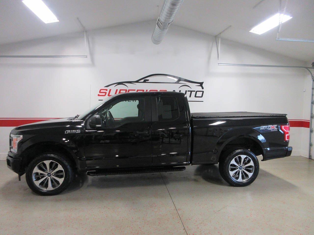 Used 2019 Ford F150 XL w/ Equipment Group 101A Mid AWD/4WD image 3