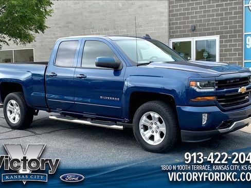 Used 2017 Chevrolet Silverado 1500 LT w/ All Star Edition AWD/4WD image 1