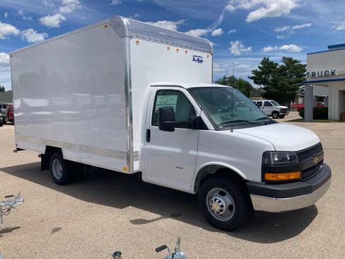 New 2026 Chevrolet Express 3500 w/ Power Convenience Package RWD image 3