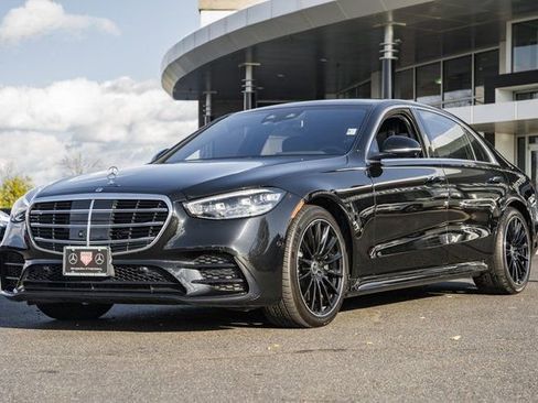 Certified 2022 Mercedes-Benz S 580 4MATIC Sedan image 3
