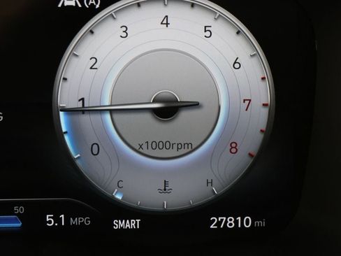 Used 2023 Hyundai Santa Fe SEL w/ Premium Package image 18