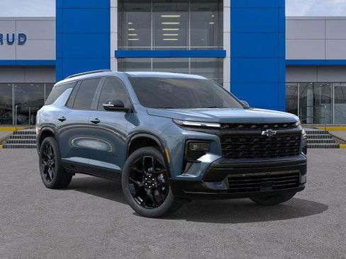 New 2026 Chevrolet Traverse RS w/ LPO, Floor Liner Package image 31