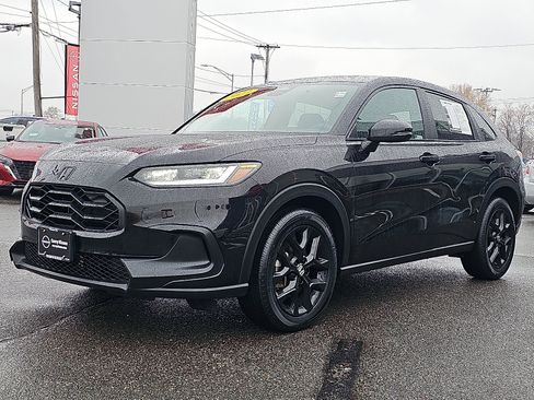 Used 2023 Honda HR-V Sport image 3