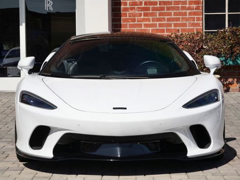 Used 2023 McLaren GT RWD image 2