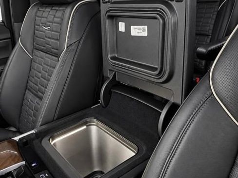 Used 2025 Cadillac Escalade ESV Sport Platinum AWD/4WD image 38