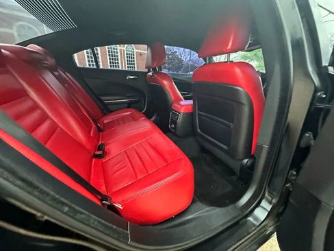 Used 2014 Dodge Charger SXT image 21