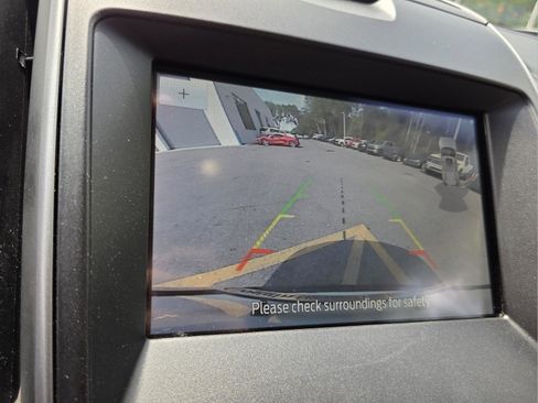 Used 2020 Ford Edge SE FWD image 23