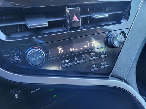 Used 2024 Toyota Camry XSE w/ Navigation Package image 21