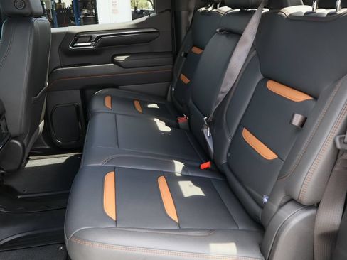 Certified 2024 GMC Sierra 1500 AT4 w/ Technology Package AWD/4WD image 27