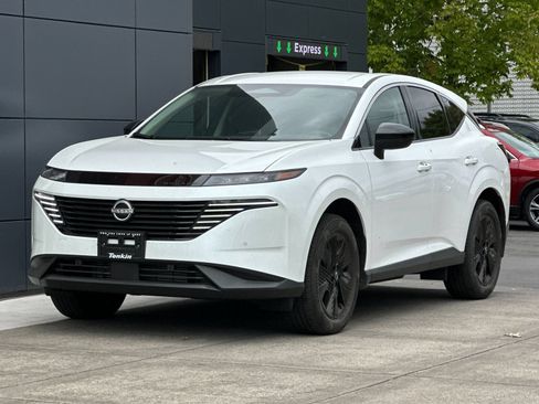 Used 2025 Nissan Murano SV AWD/4WD image 7