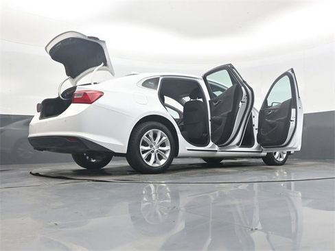 Used 2024 Chevrolet Malibu LT image 51
