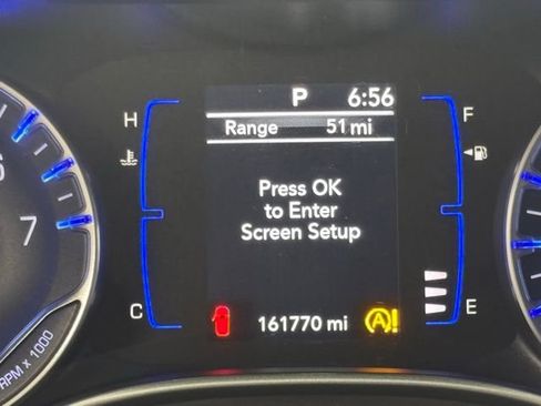 Used 2020 Chrysler Pacifica Touring-L FWD image 24