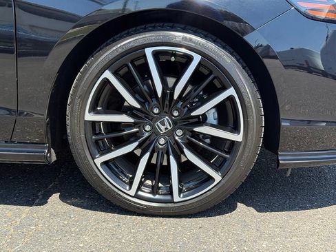Used 2024 Honda Accord Touring image 16