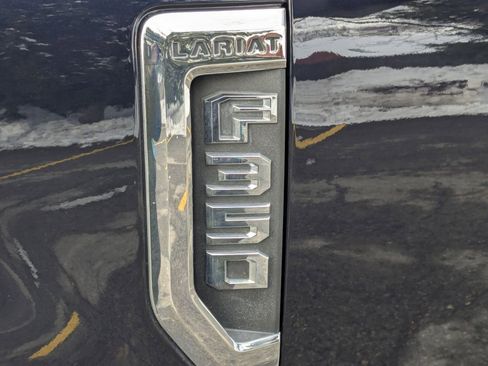 Used 2021 Ford F350 Lariat w/ Chrome Package image 32