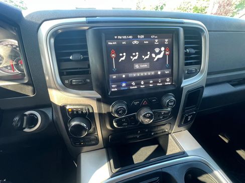 Used 2018 RAM 1500 SLT AWD/4WD image 20