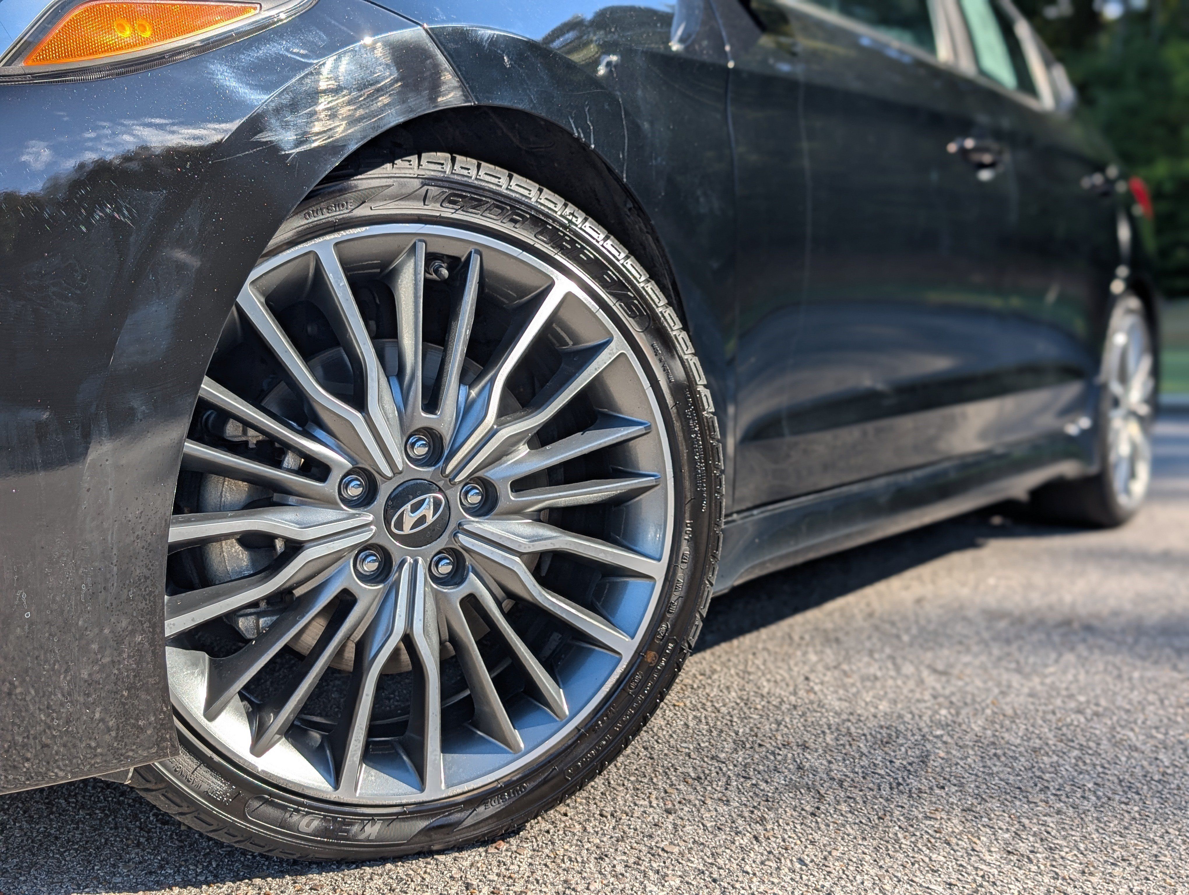 Used 2018 Hyundai Elantra Sport w/ Sport Premium Package 03 FWD image 34