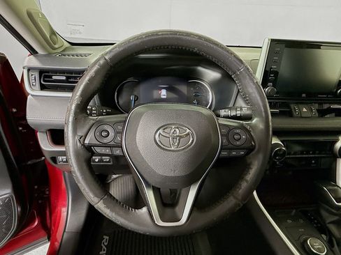 Certified 2020 Toyota RAV4 Limited w/ Limited Grade Weather Package AWD/4WD image 12