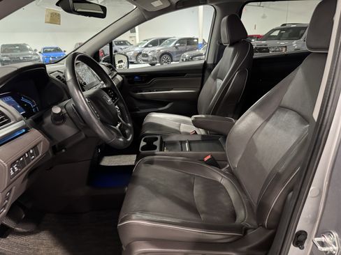 Used 2023 Honda Odyssey Elite image 26
