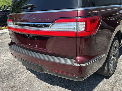 Used 2018 Lincoln Navigator Black Label w/ Cargo Package AWD/4WD image 56