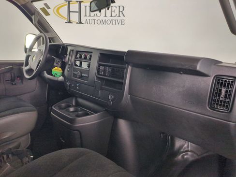 Used 2025 Chevrolet Express 2500 w/ Driver Convenience Package RWD image 27