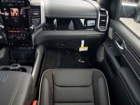New 2026 RAM 1500 Laramie AWD/4WD image 22