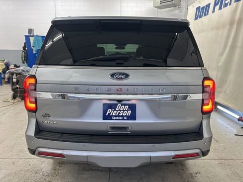 Used 2022 Ford Expedition Limited image 5
