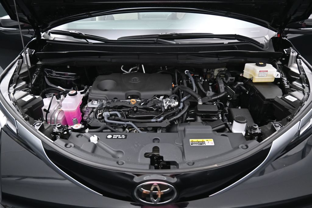 Used 2026 Toyota Sienna Limited FWD image 38