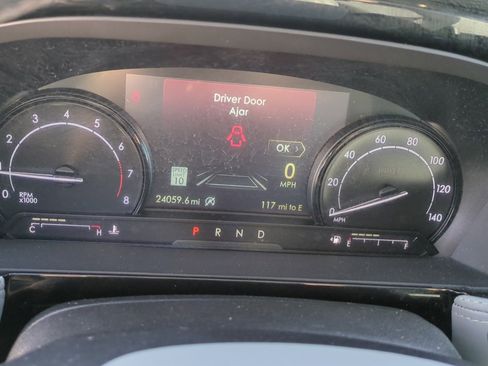 Used 2022 Lincoln Corsair FWD w/ Equipment Group 101A image 19