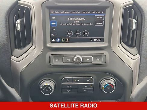 Used 2020 Chevrolet Silverado 1500 Custom w/ Custom Value Package AWD/4WD image 27