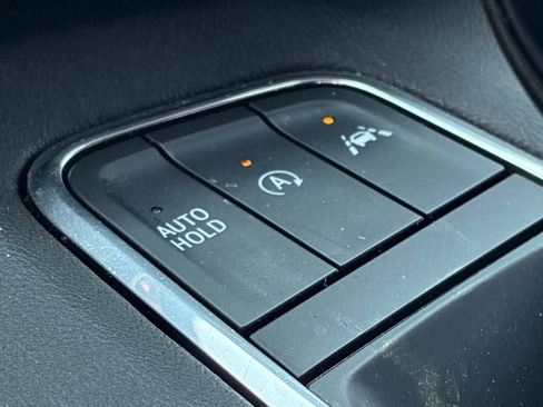 Used 2024 Cadillac Escalade ESV Premium Luxury AWD/4WD image 37