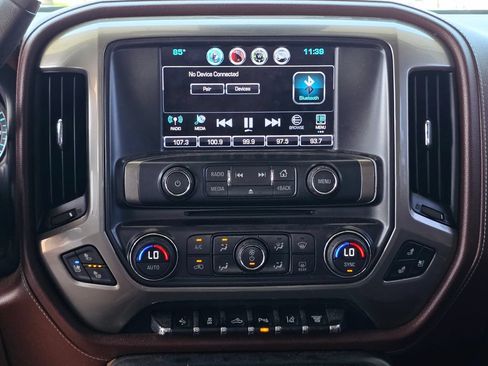 Used 2016 Chevrolet Silverado 2500 High Country w/ Duramax Plus Package AWD/4WD image 17