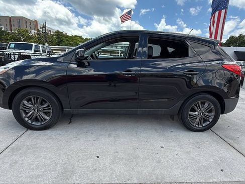 Used 2015 Hyundai Tucson GLS w/ Option Group 02 FWD image 11