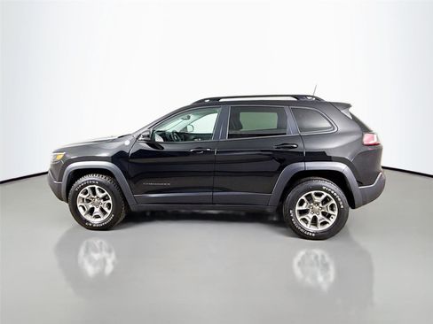 Used 2022 Jeep Cherokee Trailhawk image 8