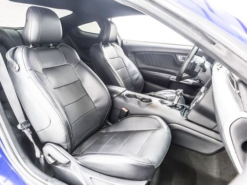 Used 2015 Ford Mustang GT Premium RWD image 32