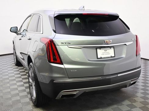 Used 2023 Cadillac XT5 Premium Luxury w/ Technology Package AWD/4WD image 4