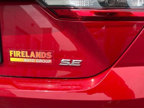 Certified 2025 Toyota Camry SE FWD image 7