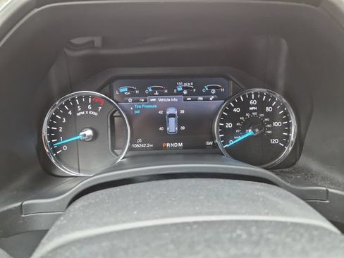 Used 2019 Ford Expedition Max XLT w/ Equipment Group 202A AWD/4WD image 14