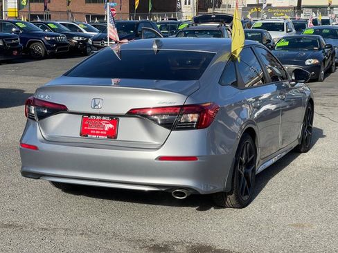Used 2022 Honda Civic Sport image 4