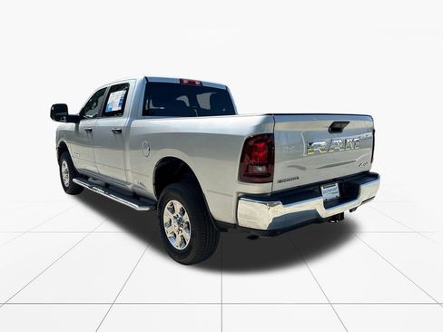 Used 2026 RAM 2500 Big Horn AWD/4WD image 6