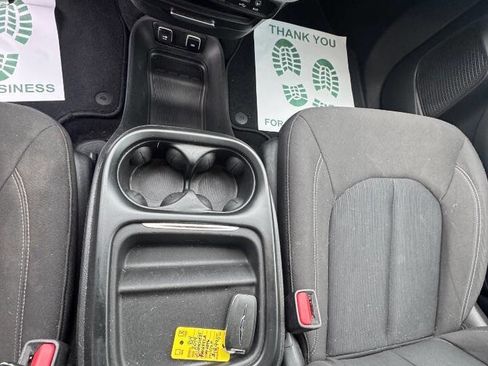 Used 2019 Chrysler Pacifica Touring Plus w/ S Appearance Package image 13